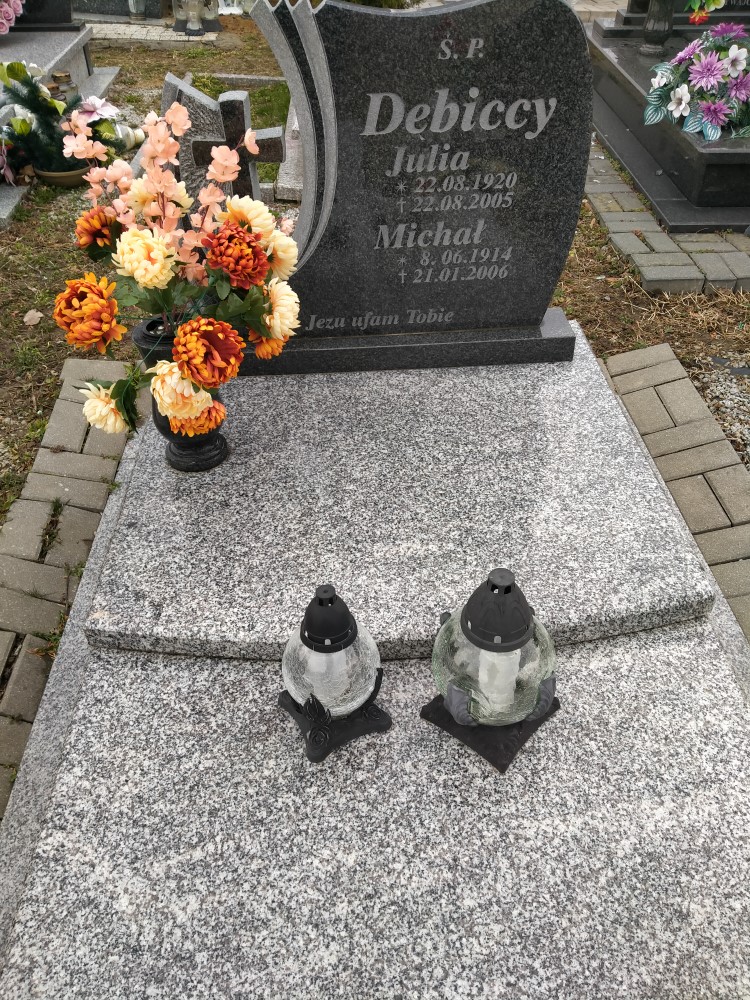 Julia Dębicka 1920 Nysa - Grobonet - Wyszukiwarka osób pochowanych