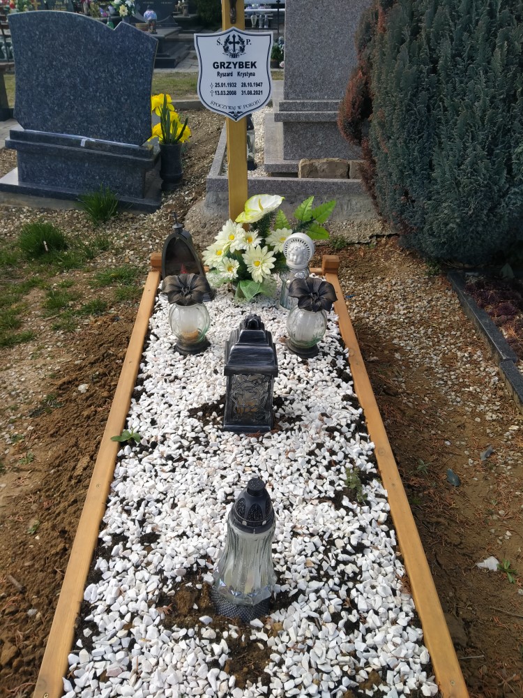 Krystyna Grzybek 1947 Nysa - Grobonet - Wyszukiwarka osób pochowanych